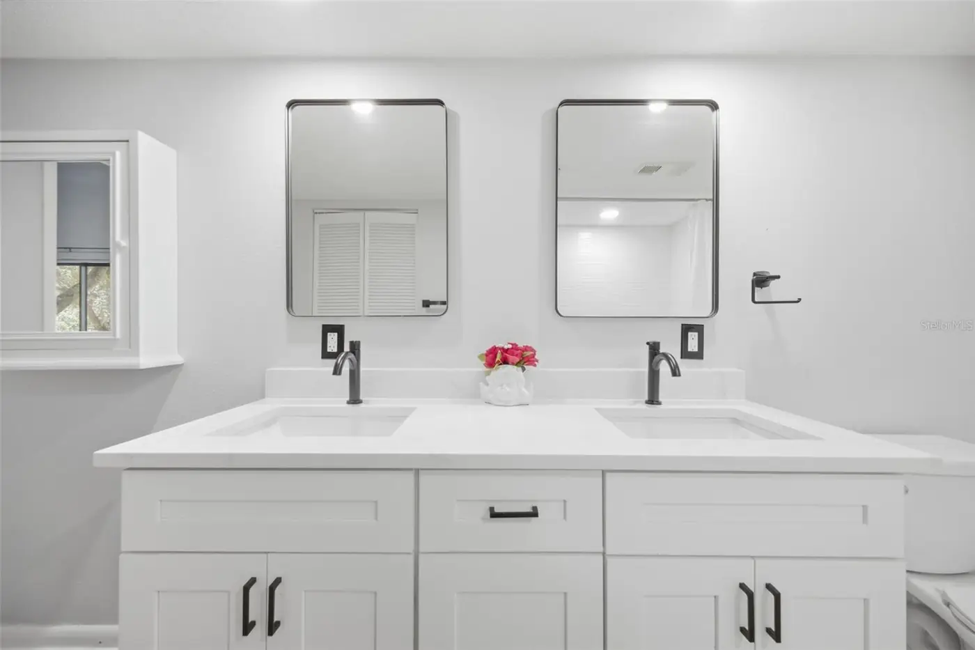 Primary bath, 300 S Florida Ave #100K, Tarpon Springs